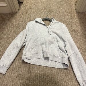 Lululemon scuba in light heather grey size M/L